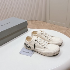 Balenciaga Low Shoes